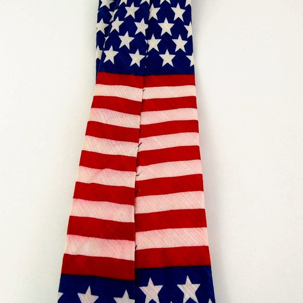 American Tradition Men's Red White Blue Flag Tie - Picture 5 of 6